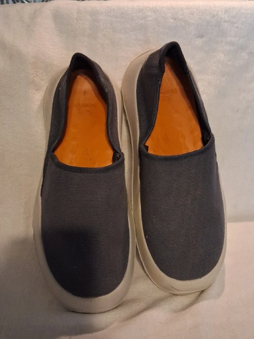 Men's Slip-On Canvas Loafers in Navy Men's Size 8 Women's Size 10